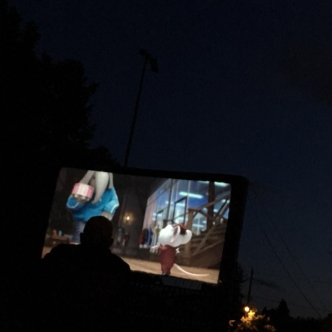 <ĳ  Ȱ> 18. outside movie