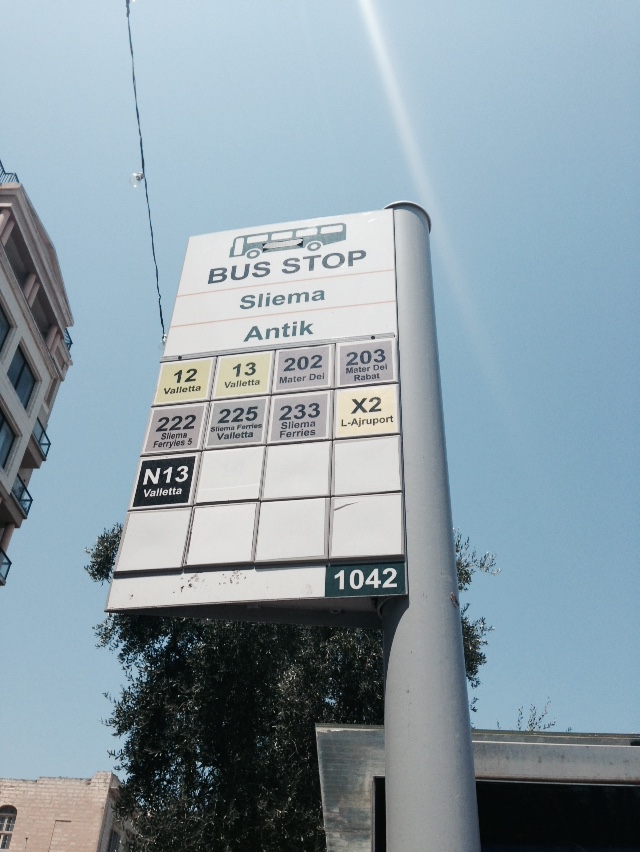 Ÿ  ū θ THE POINT MALL .