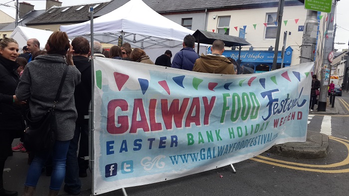 ϰ°, EASTER Holiday 