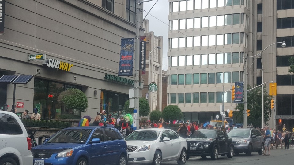  ELT п ı 22(Pride parade)