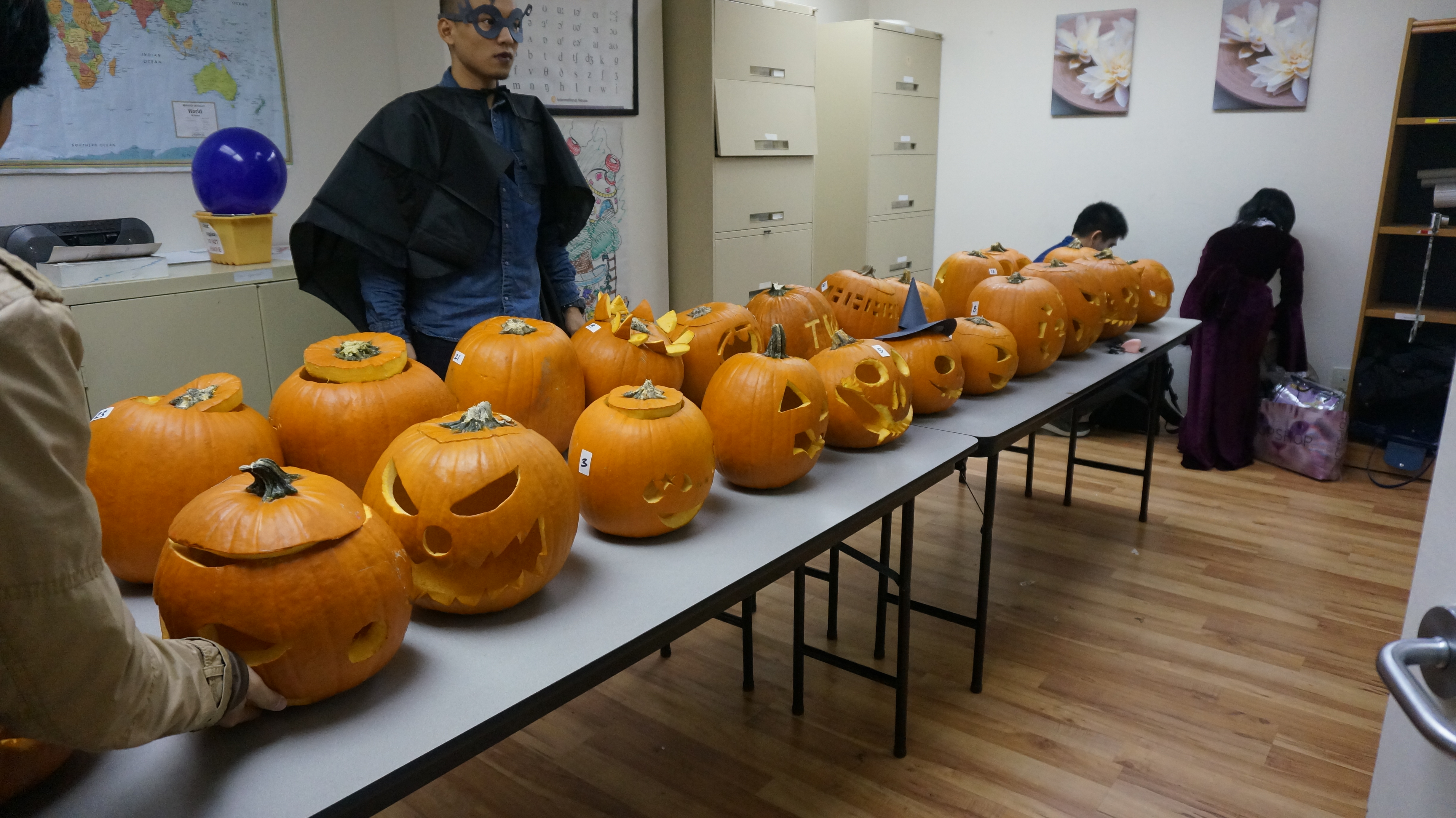  ҷ(IHп)(Halloween day)