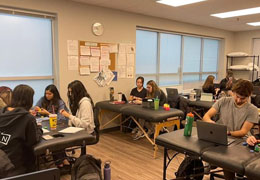 �б�����