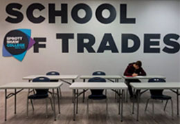 �б�����